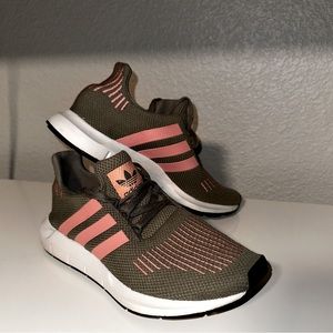 Adidas Swift Run Sneakers